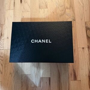 CHANEL BOX